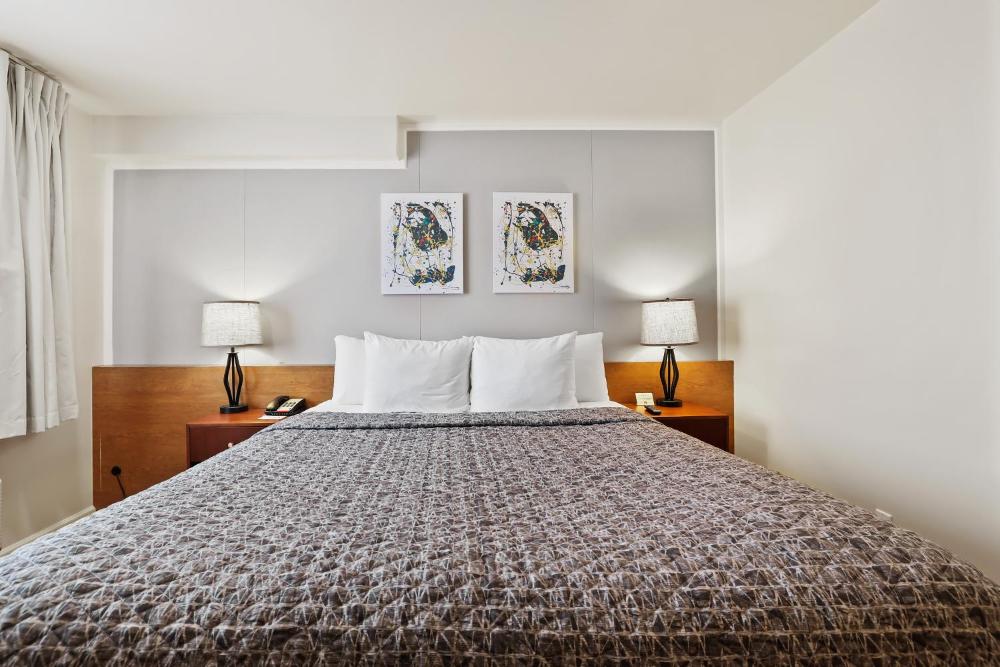 King Room interior